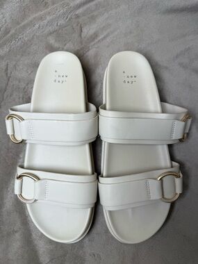 A New Day Women’s Sandals White Size 10